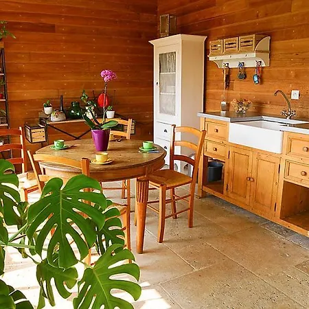 Dolus-d'oleron Sleeps 9 Pool Wifi * Dolus d'Oléron
