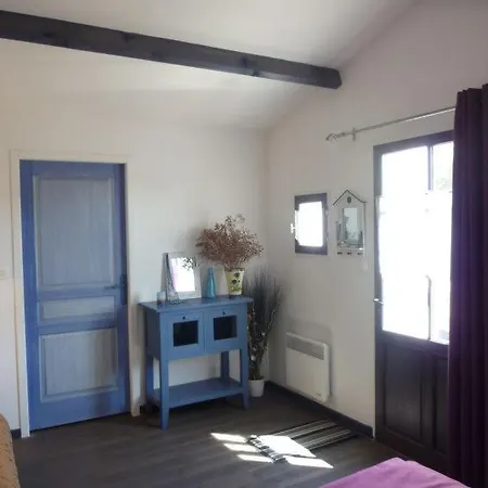 Dolus-d'oleron Sleeps 9 Pool Wifi *