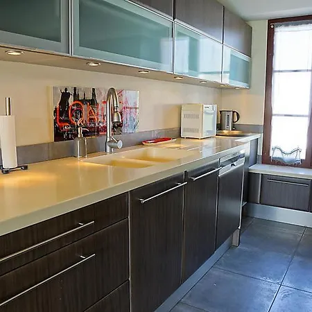 Dolus-d'oleron Sleeps 9 Pool Wifi Vakantiehuis