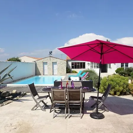 Dolus-d'oleron Sleeps 9 Pool Wifi Vakantiehuis *